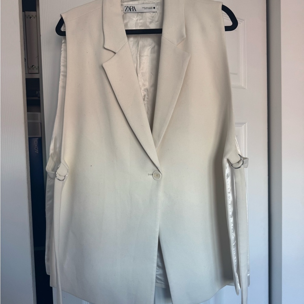 Zara Women's Ivory Vest